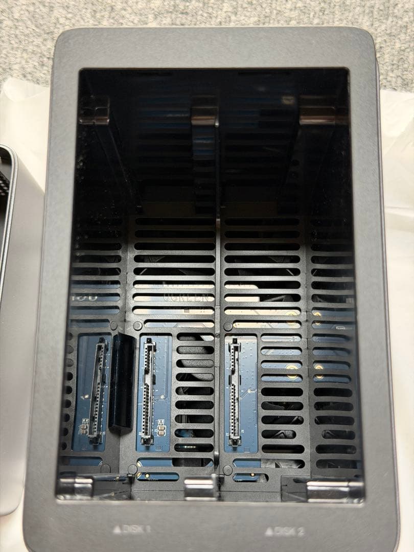 UGREEN NASync DH2300 ＋ LANアダプター2.5Gbps