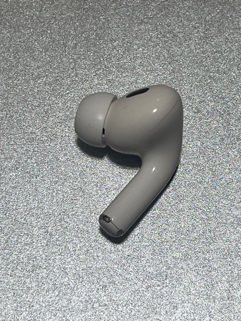①188084AirPods Pro2 イヤホンLightning充電モデル右耳