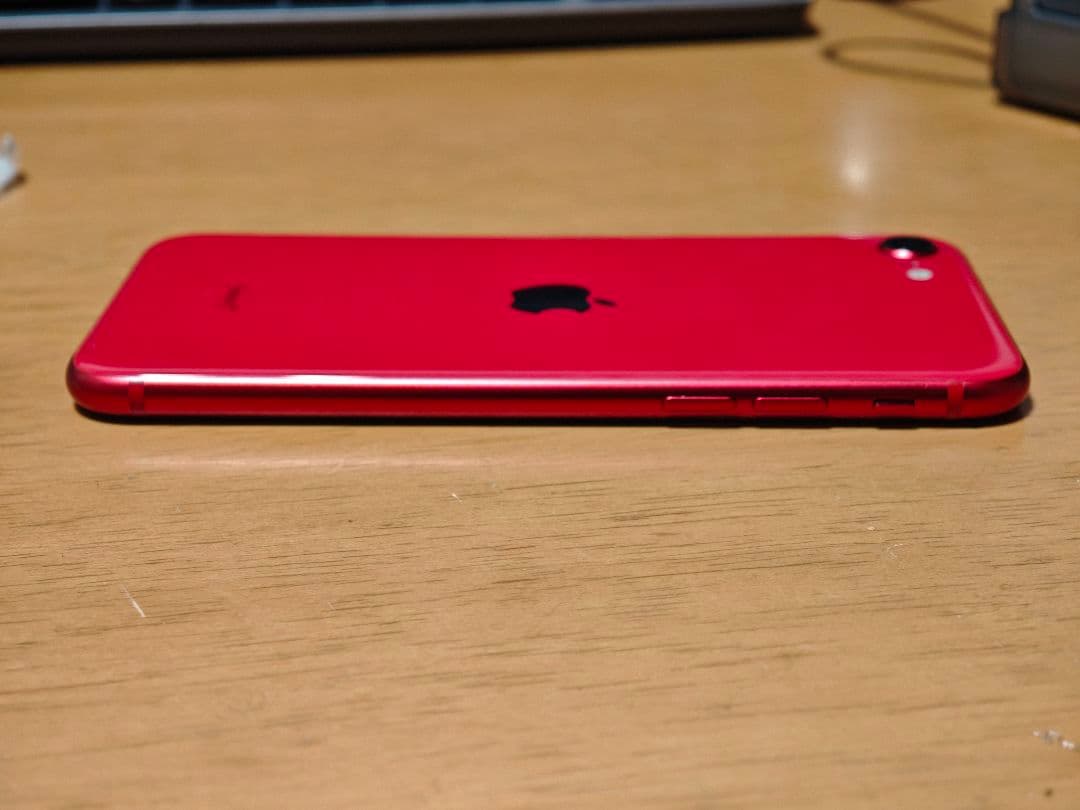 se2 64gb バッテリー最大77%