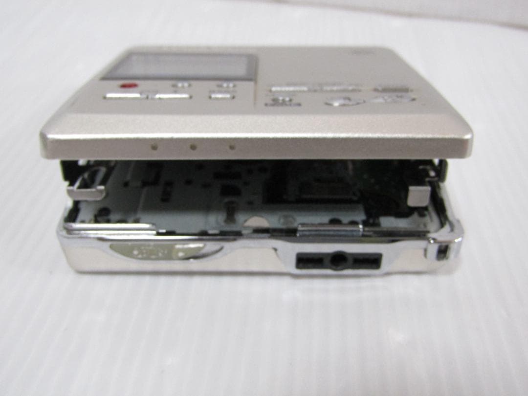 B0573 SHARP MDポータブルレコーダー MD-MT831-S
