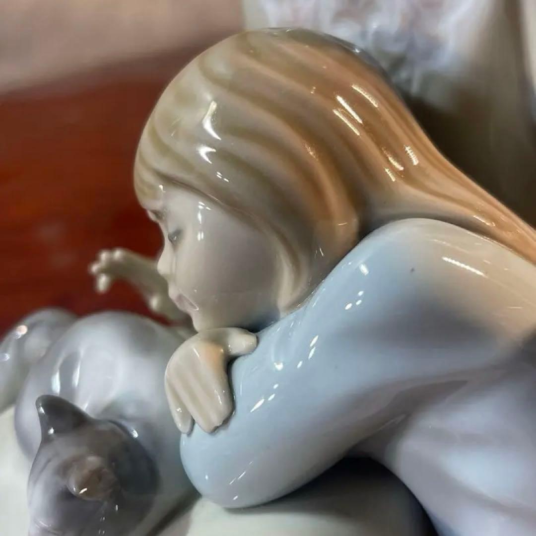 「リヤドロ（LLADRÓ）」の「リトルシスター（Little Sister）」