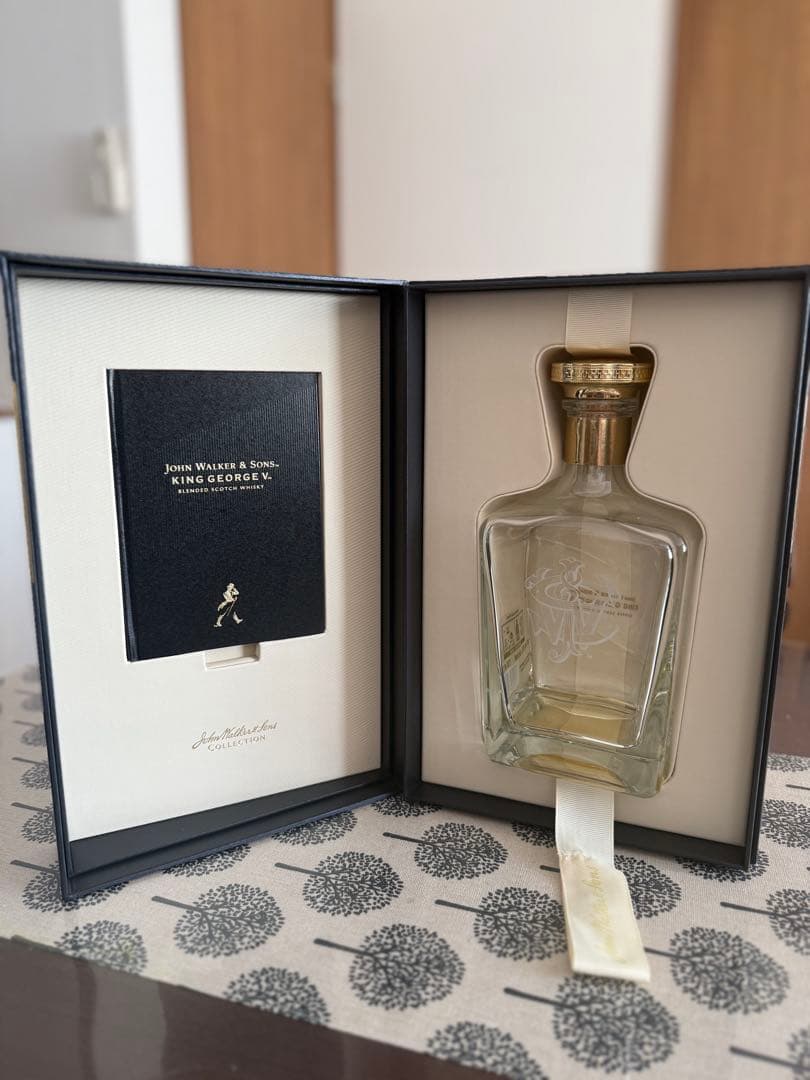 JohnWalker&SonsKING E V 750ml空瓶&化粧箱