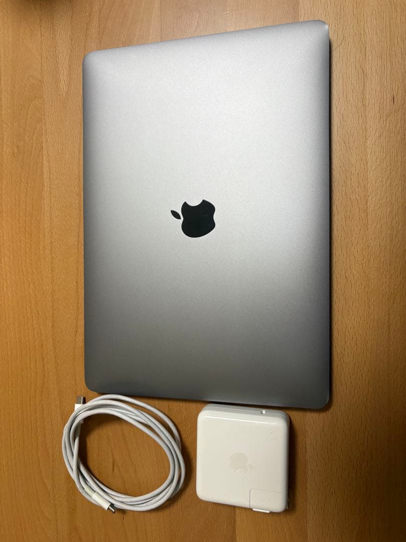 MacBookPro 13インチ2019 MUHP2J/A256GB8GB 美品