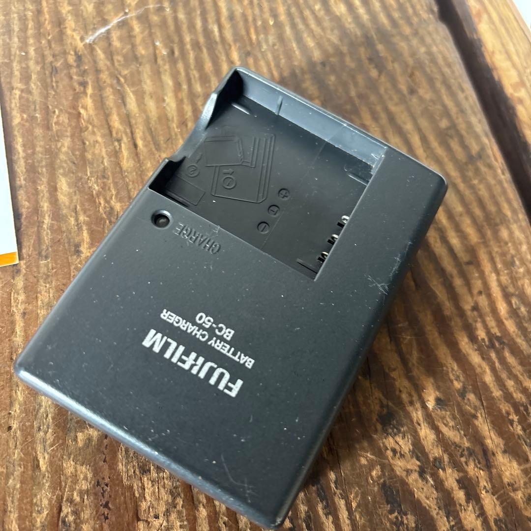 Fujifilm FinePix F100fd コンパクトデジタルカメラ　箱付