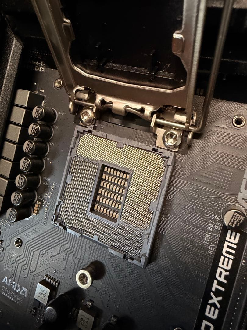 ASROCK Z590 Extreme マザーボード動作確認済
