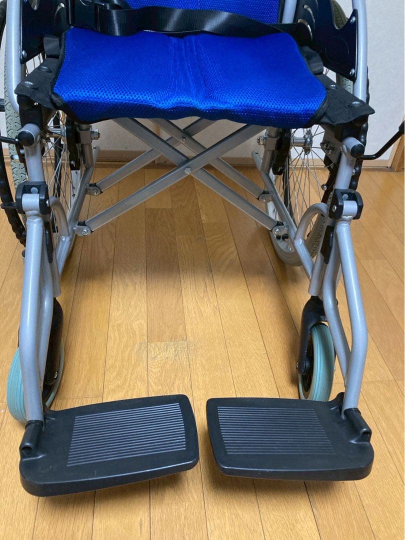 お値下げしました。（極美品）　ケアテックジャパン　CA-10SU　自走式車いす