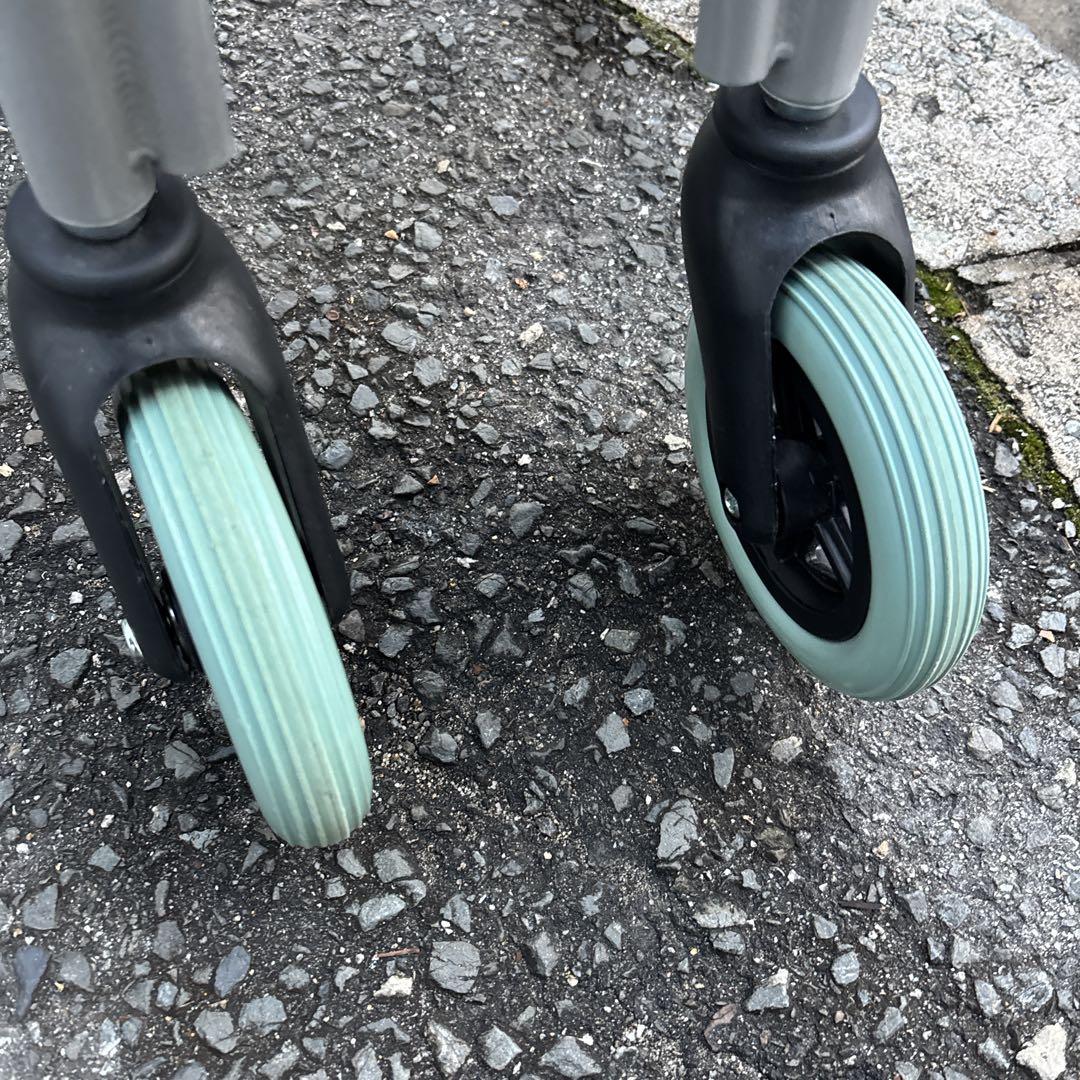 お値下げしました。（極美品）　ケアテックジャパン　CA-10SU　自走式車いす