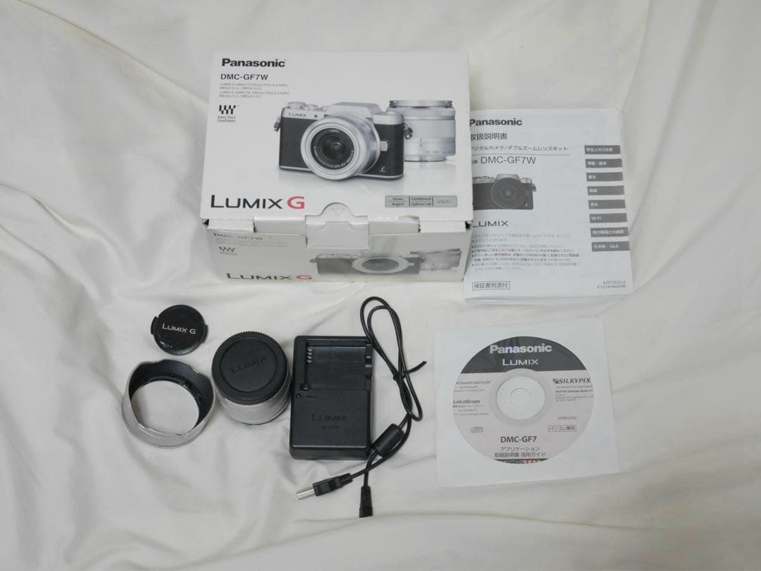 Panasonic LUMIX DMC-GF7W シルバー