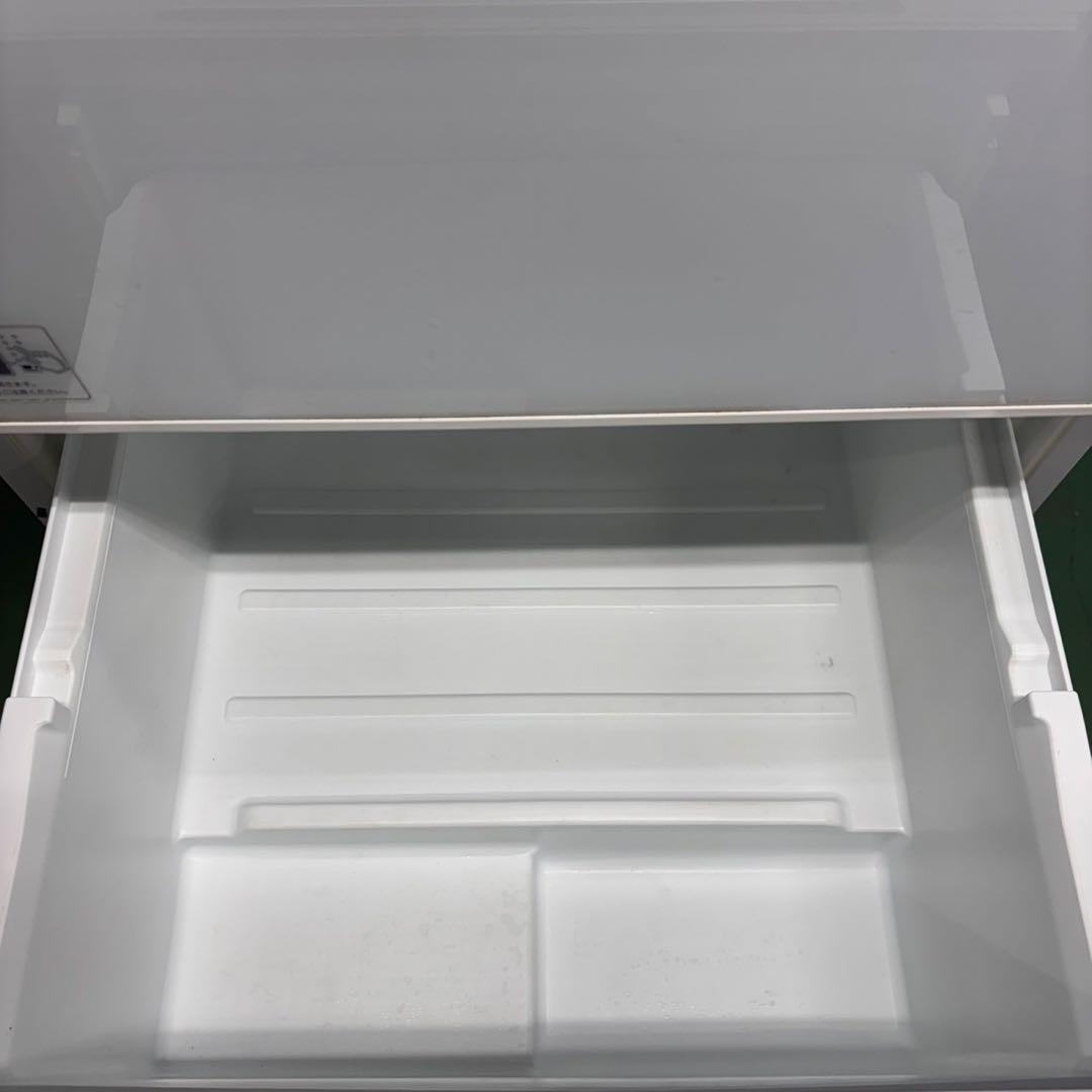 592 冷蔵庫