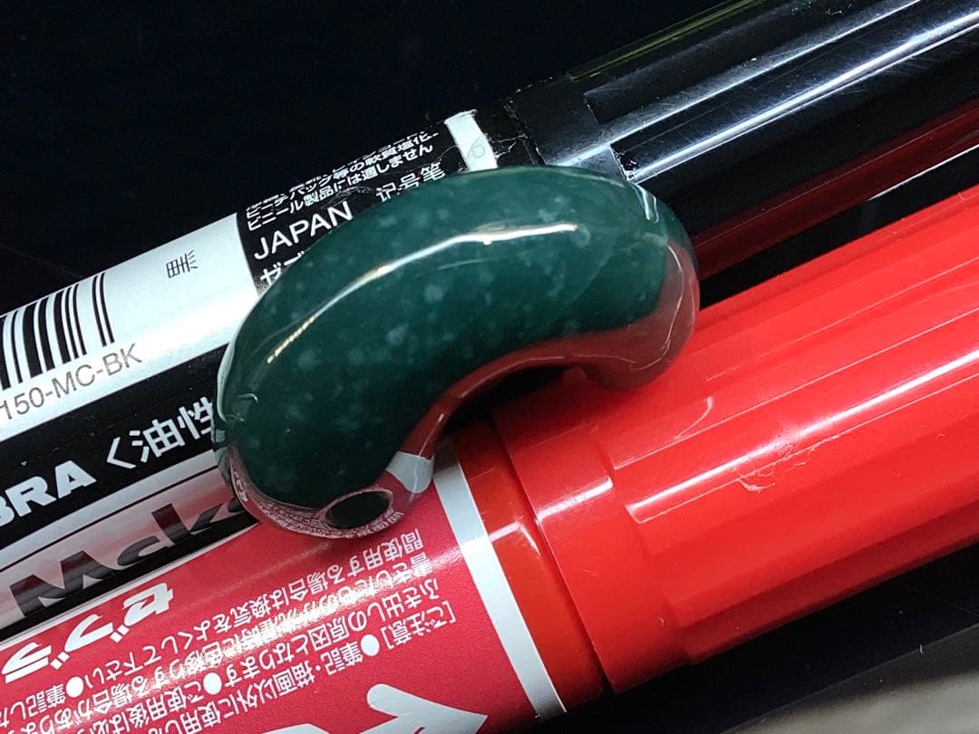 ✳糸魚川入りコン沢濃厚*青緑色　高額勾玉を卸し値段にて‼️ 鑑別書取得の希少品‼️