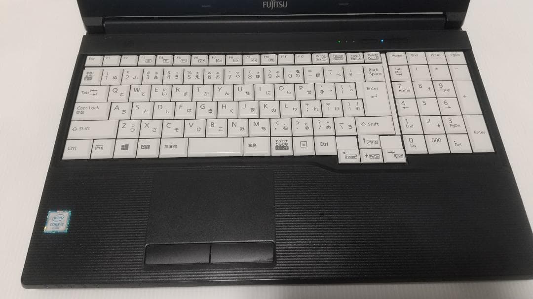 富士通 LIFEBOOK A576/RX　15.6インチ（128）