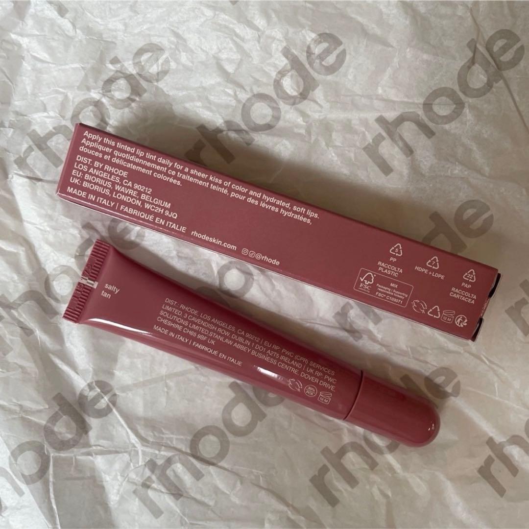 リップグロス rhode skin peptide lip tint salty tan