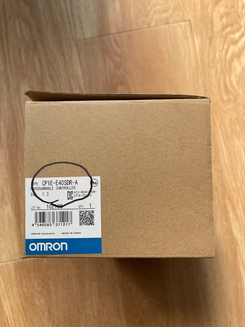OMRON プログラマブルコントローラー CP1E-E40SDR-A