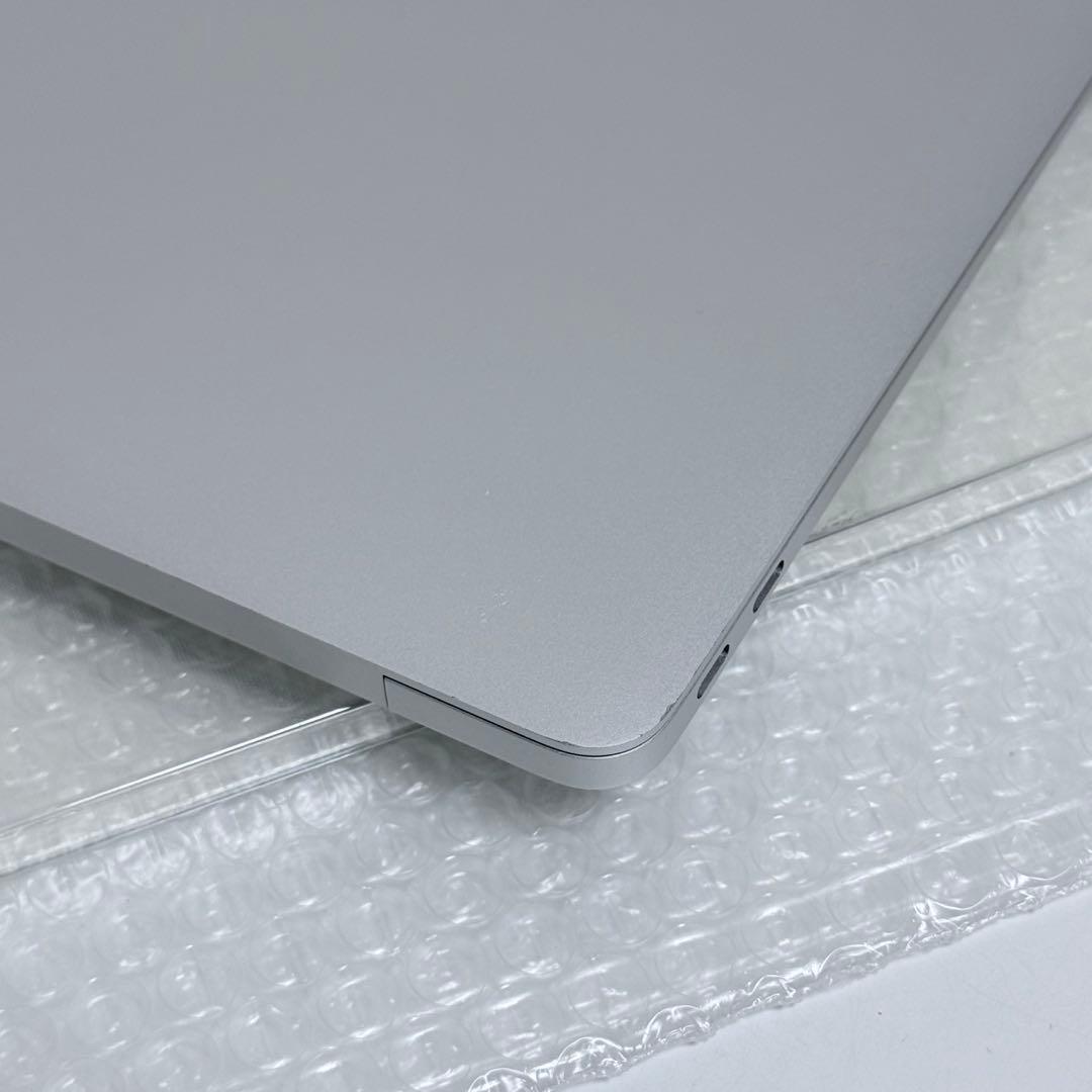 MacBook Air i5 13インチ　8GB 512GB 2020