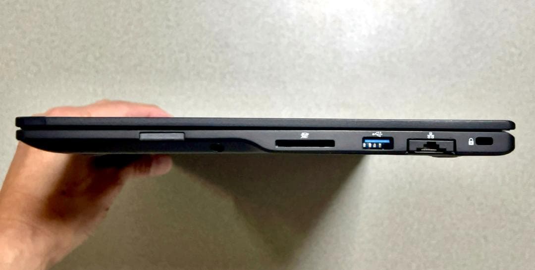 【液晶不良】Fujitsu LIFEBOOK U939/B ノートパソコン