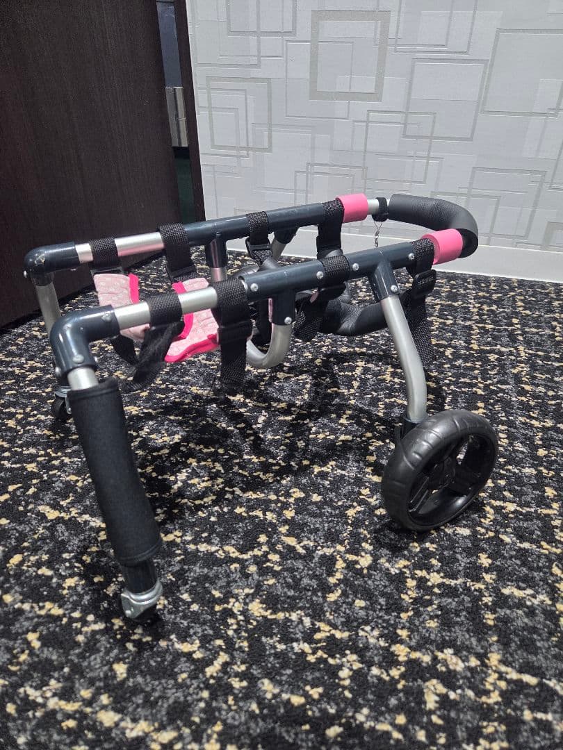 【期間限定値下げ】小型犬用☆四輪車いす