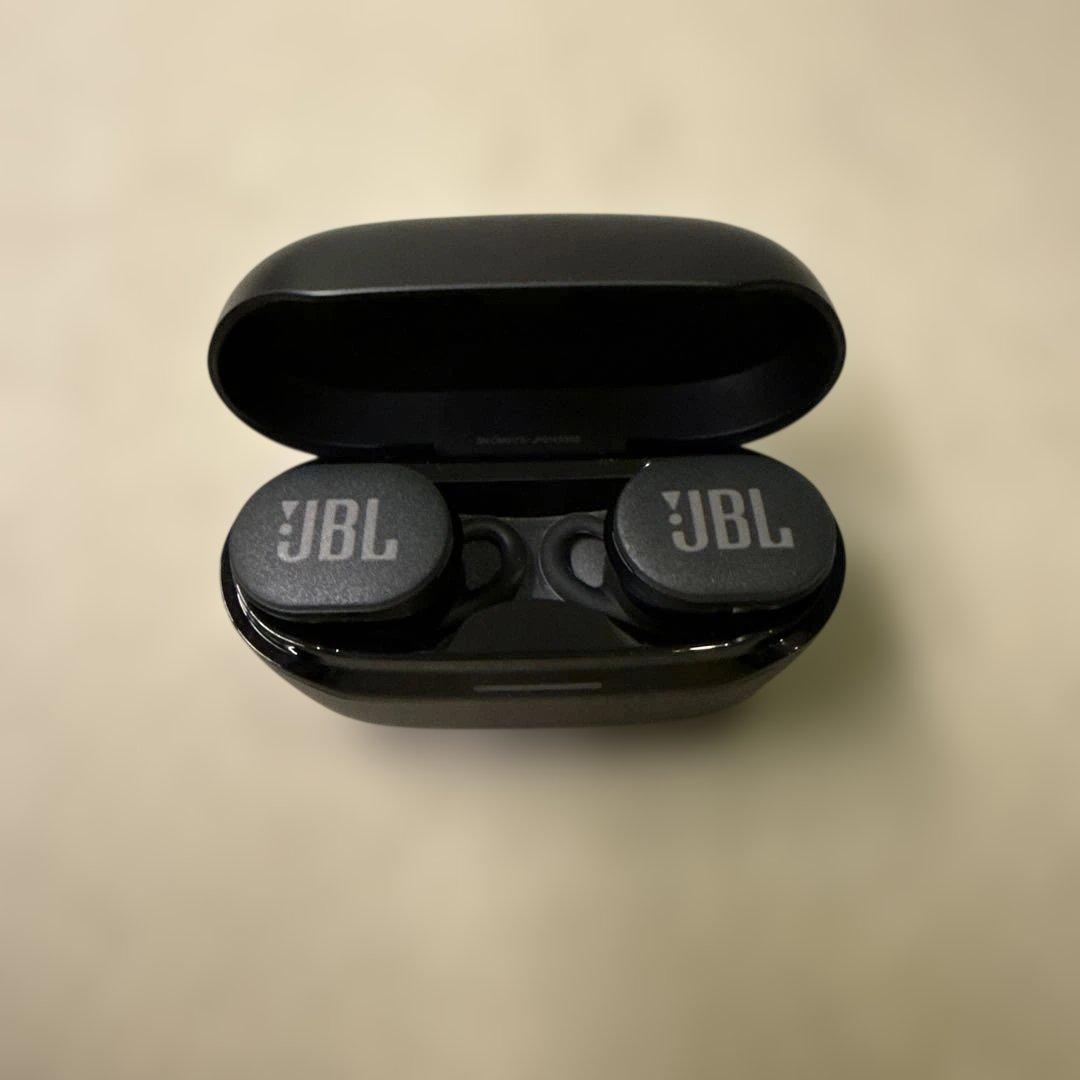 JBL ワイヤレスイヤホン　ENDURANCE RACE 2