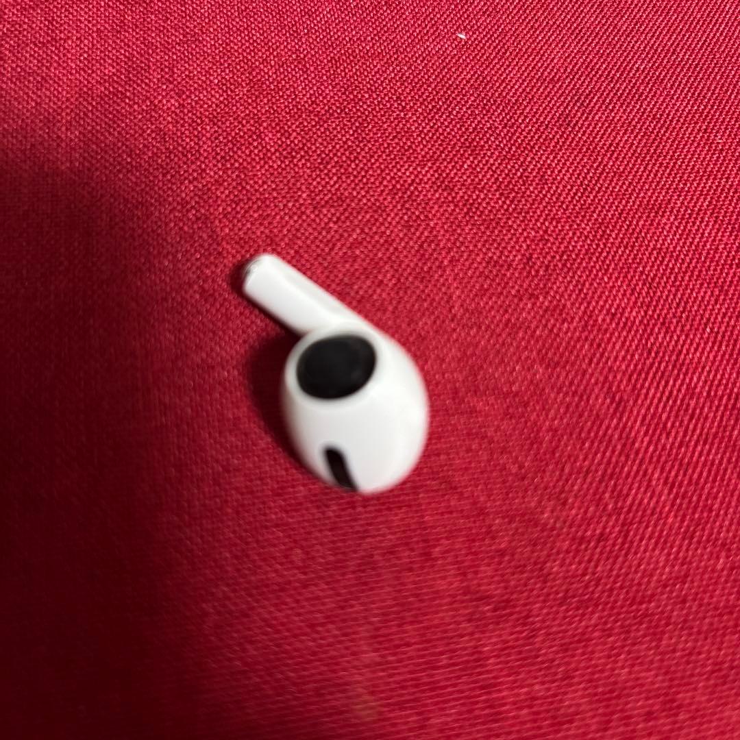 AirPods エアーポッズ　本体と右側のみ