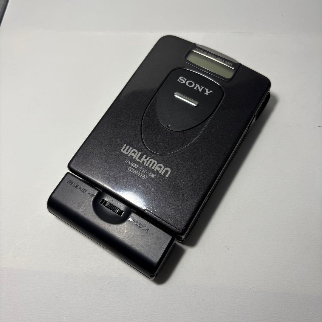 通電確認 SONY ラジオ機能付き カセットウォークマン WM-FX1