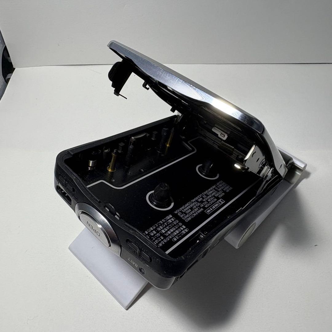 通電確認 SONY ラジオ機能付き カセットウォークマン WM-FX1