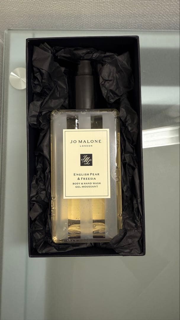 JO MALONE イングリッシュペアー&フリージアボディ＆ハンドウォッシュ