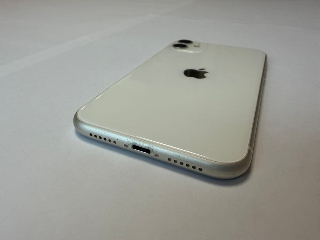 【超美品】iPhone11 64GB SIMフリー｜バッテリー良好動作OK即発送