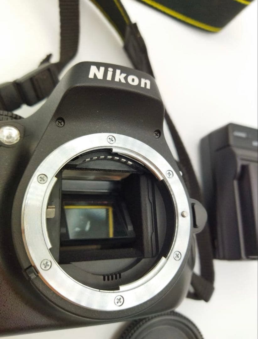 Nikon D5100 ボディ　一眼レフ