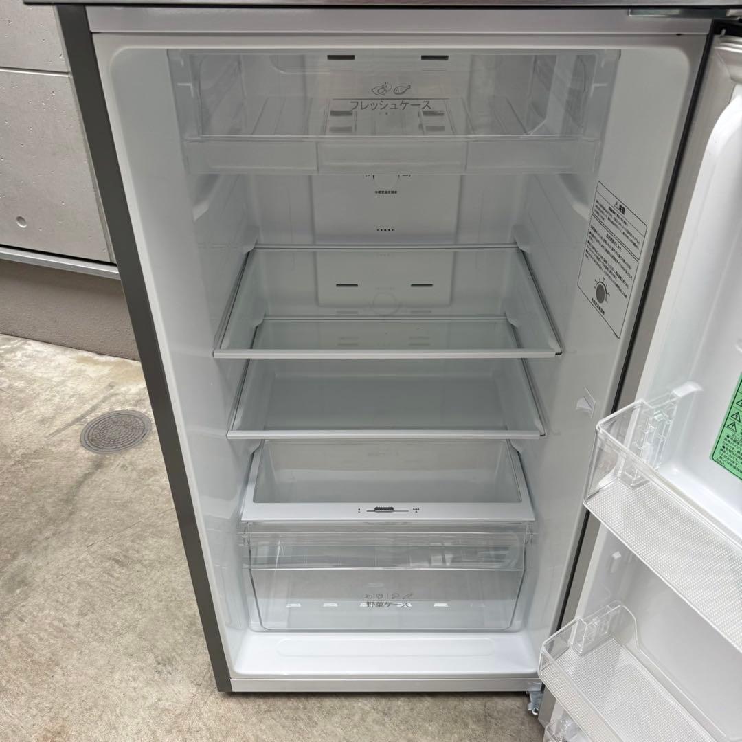 351⭐️2021年製美品★ハイセンス　冷蔵庫　大型　227L グレー　一人暮らし