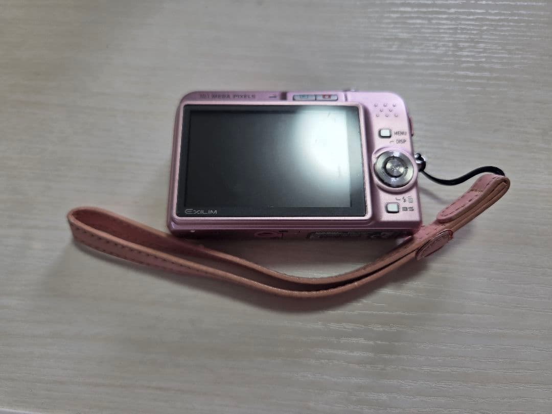 CASIO EXILIM EX-Z1050　10.1メガピクセル 　ピンク