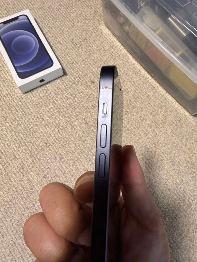 Apple iPhone 12 本体 ブラック（SIMロック解除済）