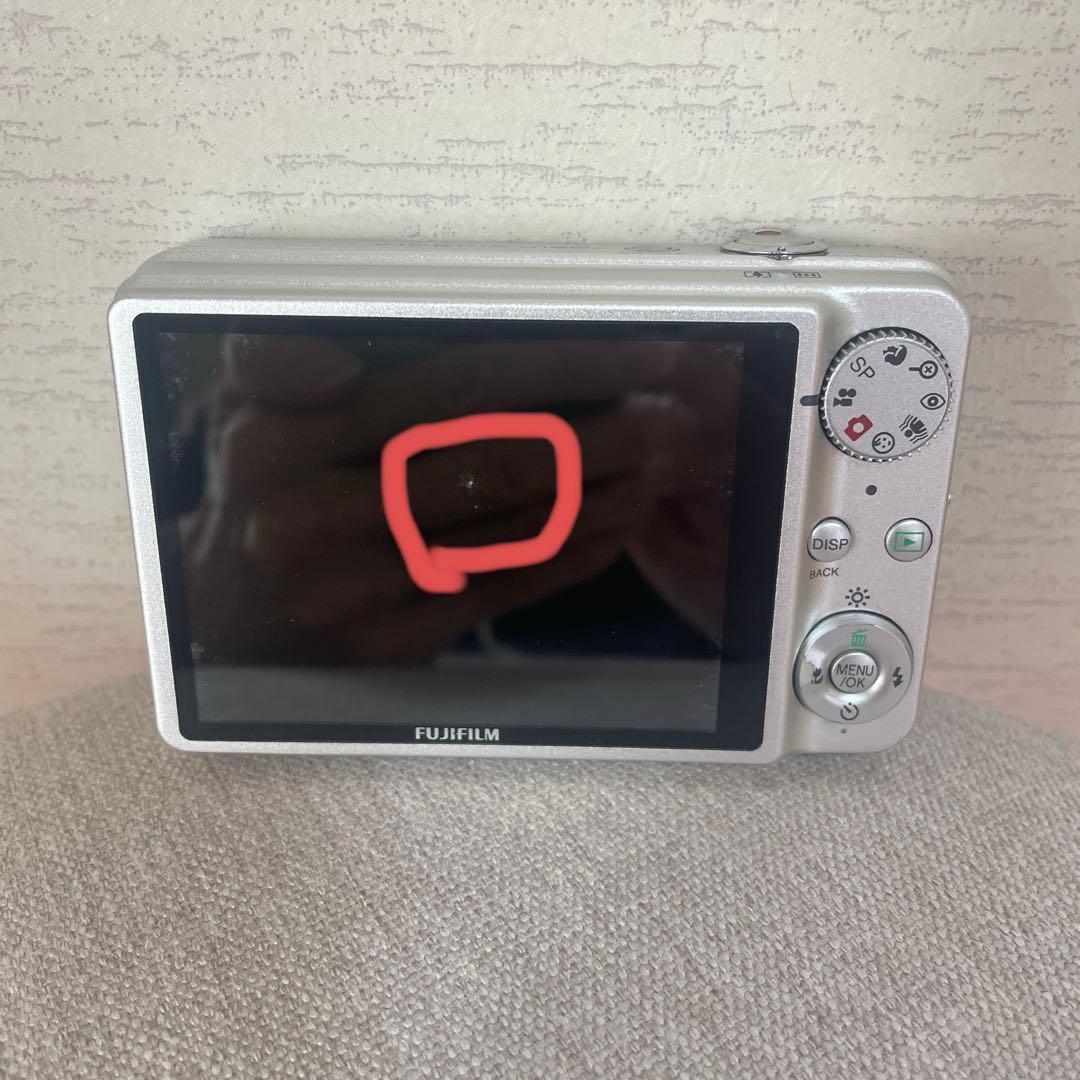 本日23時迄のタイムセールデジカメFUJIFILM FinePix J150w