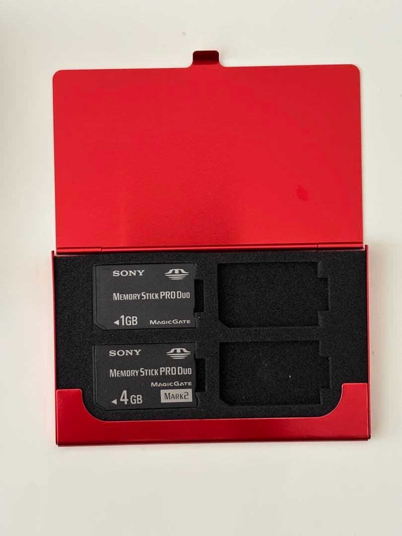 デジタルカメラ【付属品多数】Cyber-shot DSC-T20