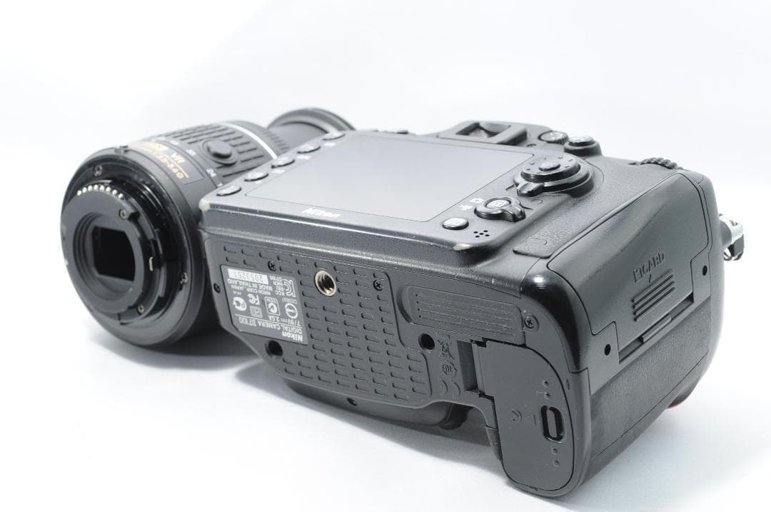 手ぶれ補正付きハイアマチュアモデル✨️Nikon D7100✨届いてすぐに使える