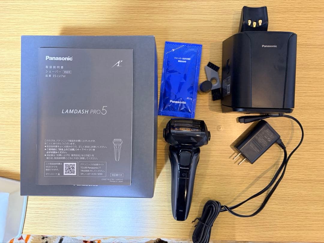 Panasonic ラムダッシュ PRO ES-LV7W 充電器付き