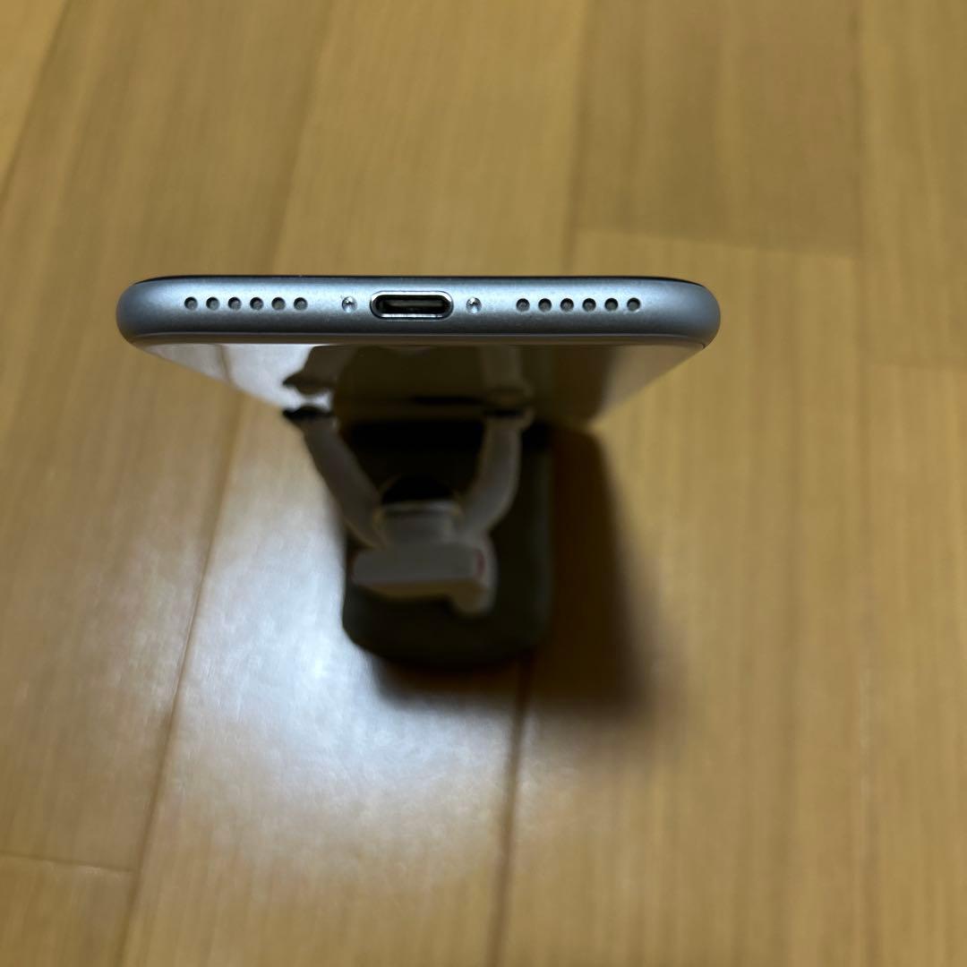 iPhone SE 第2世代　64GB White