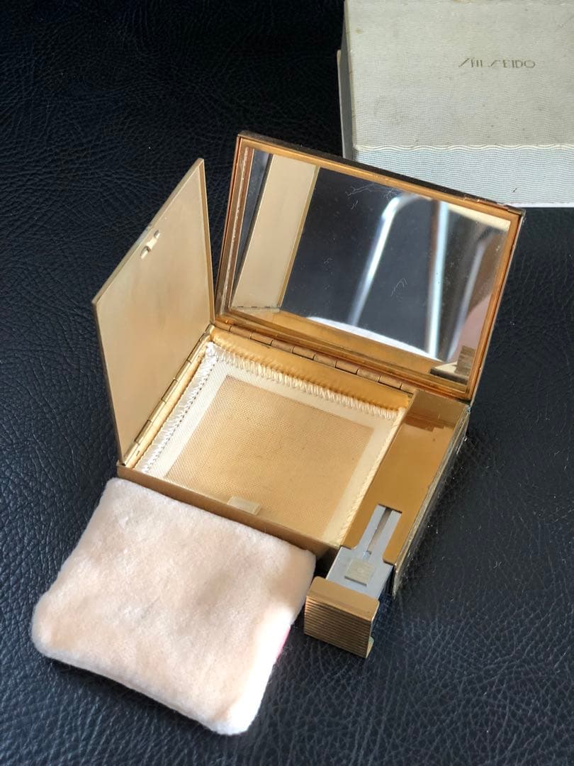 アンティーク　資生堂コンパクト　1950年代　真鍮製　未使用品　非売品