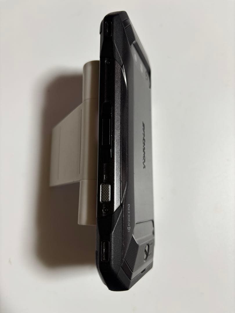ワイヤレス充電付 128G KYG01 TORQUE 5G au SIMフリー