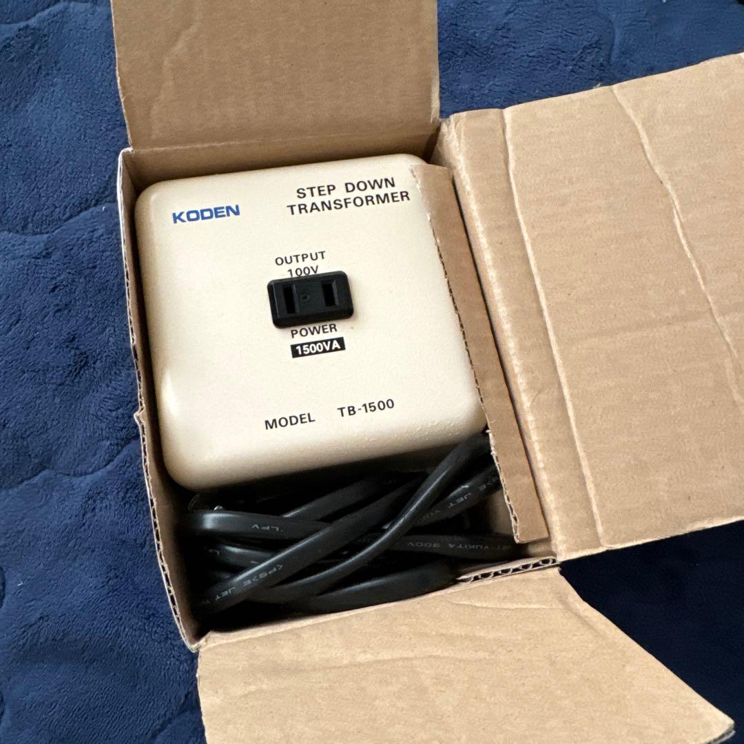 未使用品　KODEN TB-1500 変圧器 1500VA