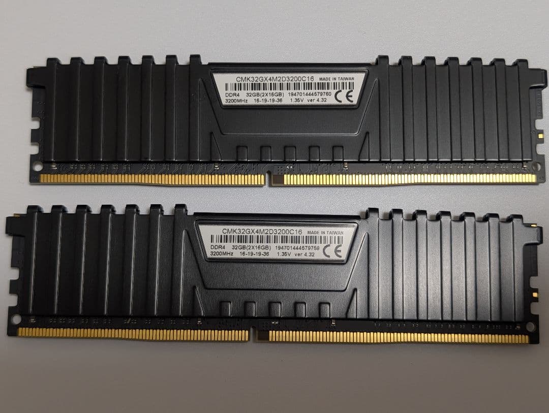 NLX 様Corsair Vengeance DDR4 16GB×2