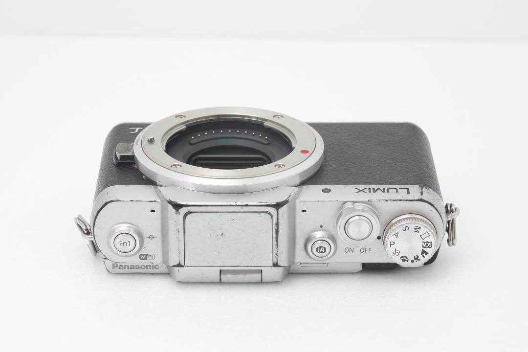Panasonic LUMIX DMC-GF7 ボディ 完動品 #362a