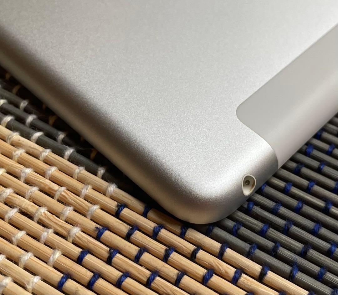 iPad 第6世代 128GB セルラー +Apple Pencil第一世代純正