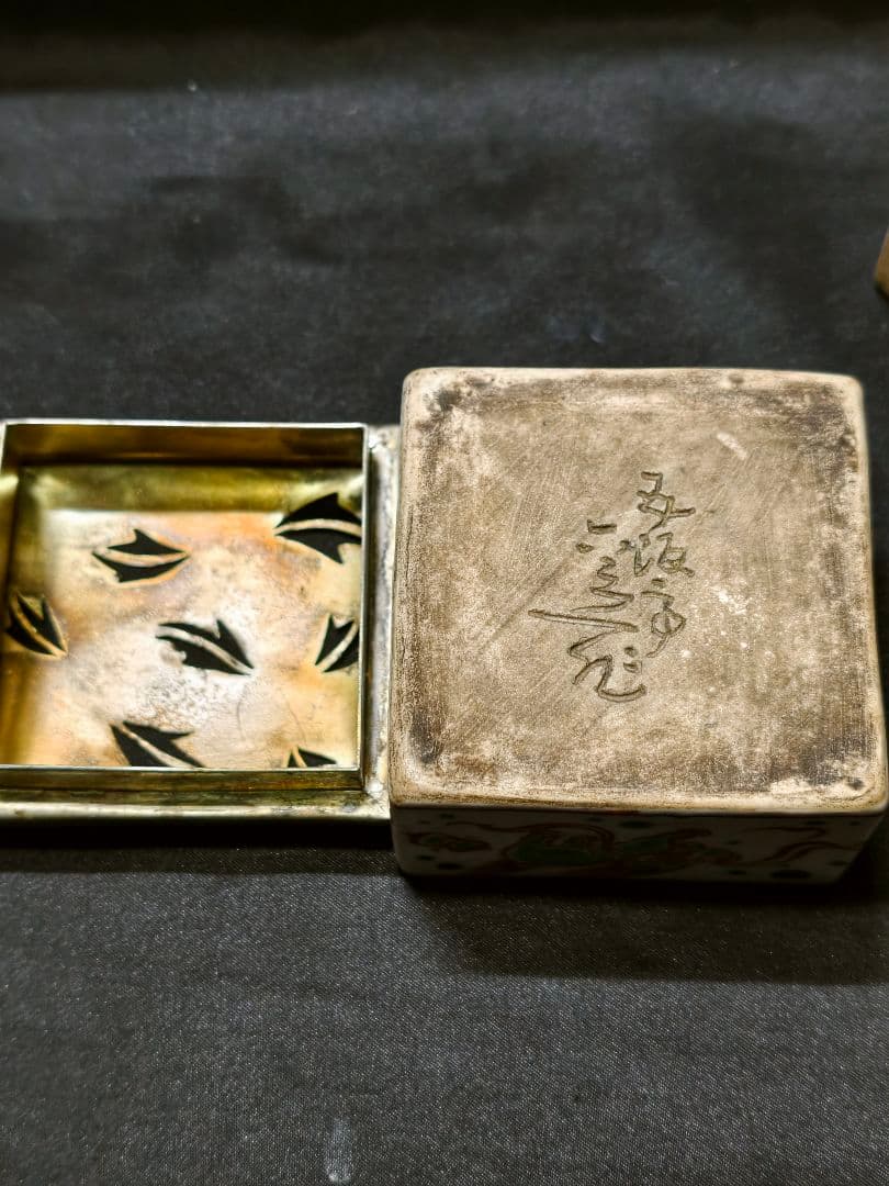 茶道具 色絵正方置き香炉 銀火屋 清水焼 六兵衛作 桐箱 明治骨董 香道具