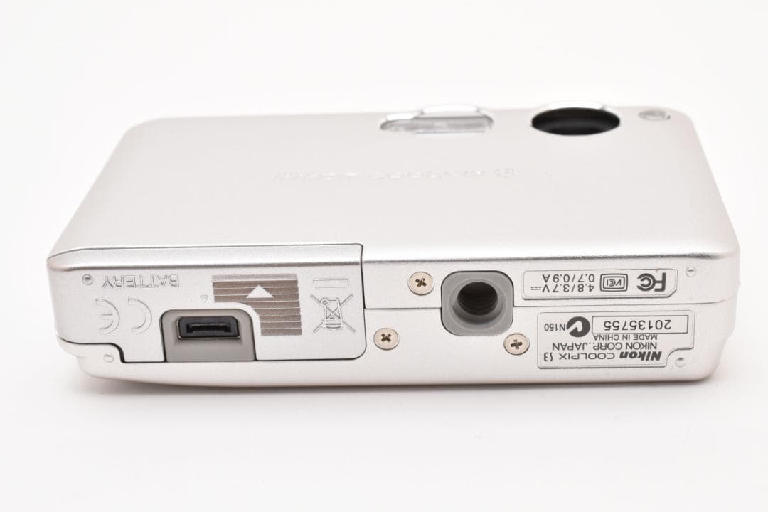 【美品】Nikon COOLPIX S3 フロストシルバー　動作確認済