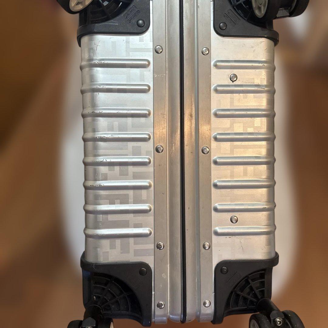 美品 RIMOWAリモワ FENDI フェンディ キャリーケース 4輪