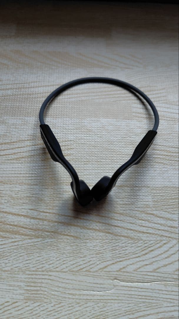 SHOKZ 骨伝導イヤホン 収納ポーチ付き