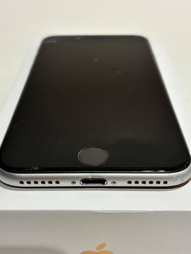 【画面割れあり】MHGQ3J/A iPhone SE2 64GB ホワイト