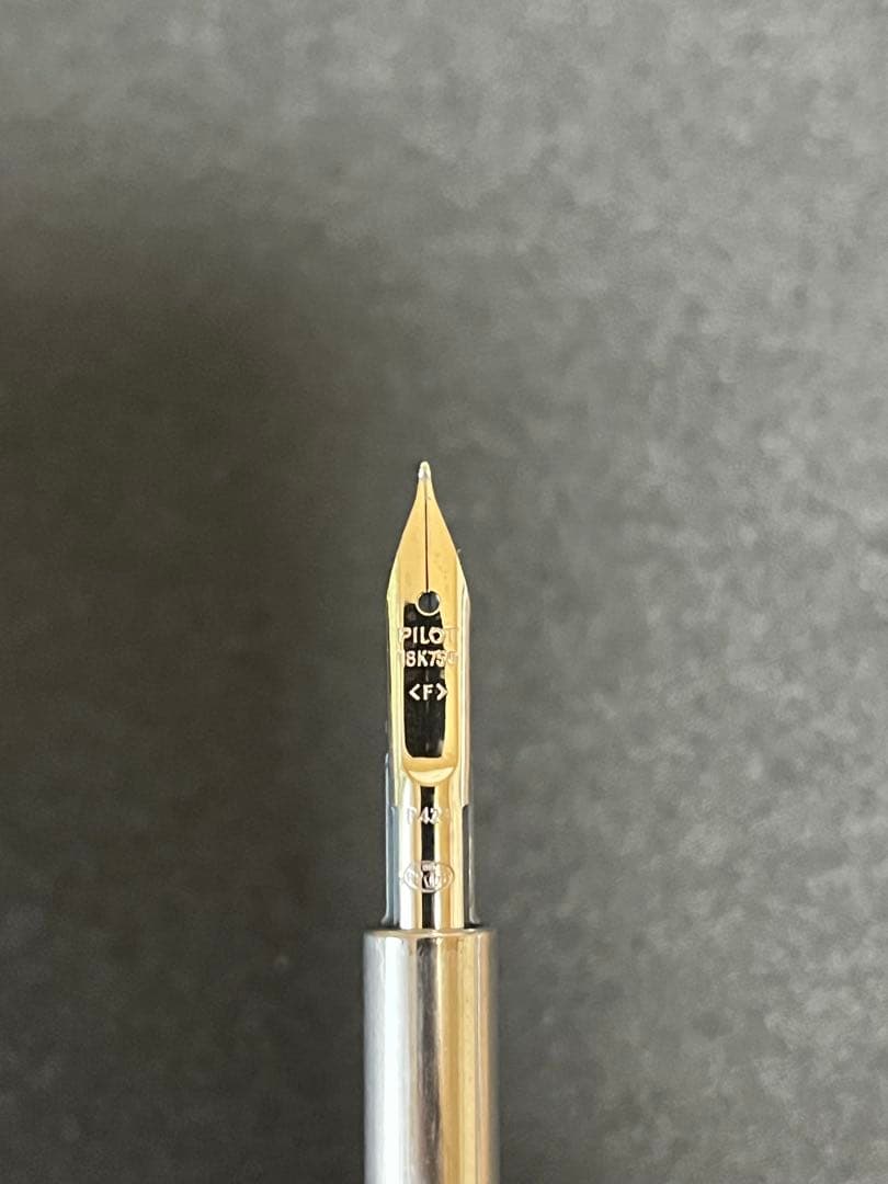 パイロット キャップレス マットブラック F（細字）色彩雫 朝顔カートリッジ付
