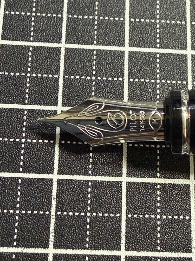 PILOT GRANCE NCオンシジューム　万年筆　字幅M