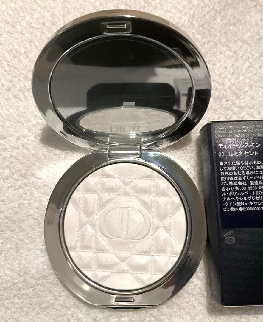 Dior Forever Nude Radiant Filterフェイスパウダー