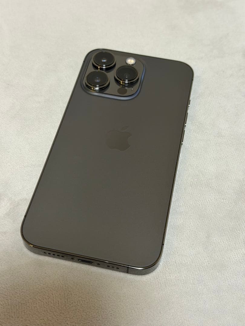iPhone13 PRO 本体 ケース付き